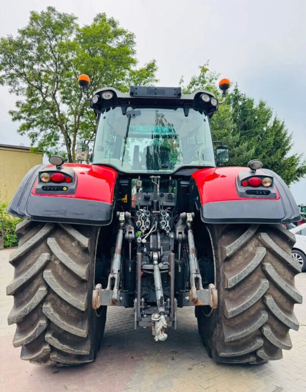 Massey Ferguson 8660 DYNA VT – 4WD High-Performance Farm Tractor 2012