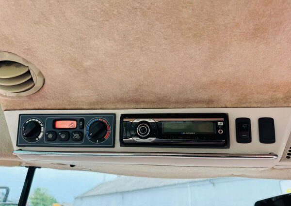 Massey Ferguson 8660 DYNA VT – 4WD High-Performance Farm Tractor 2012