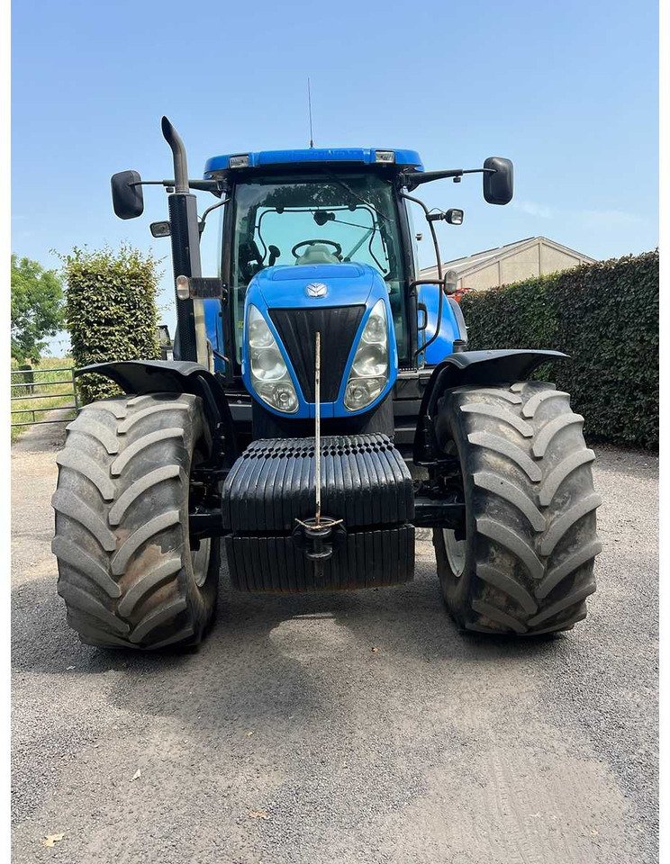 2010 New Holland T7040 4WD Farm Tractor