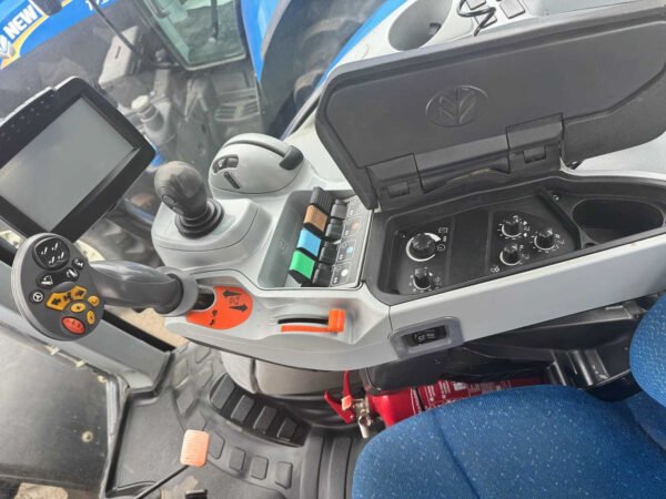 2010 New Holland T7040 4WD Farm Tractor