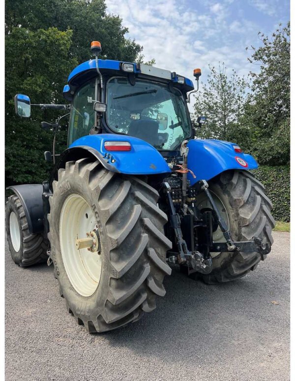 2010 New Holland T7040 4WD Farm Tractor