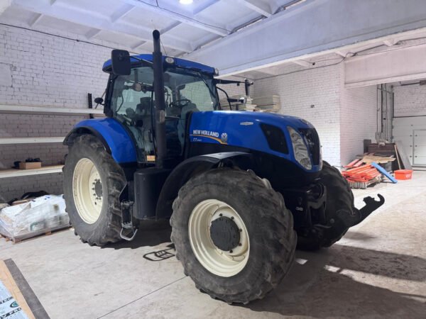 New Holland T7.260 Farm Tractor – 260HP 4WD Agricultural Tractor 2012