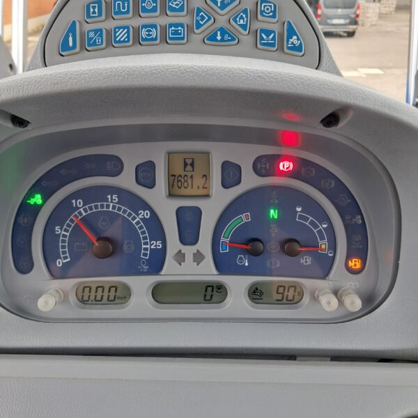 New Holland T7.270 Tractor – 270HP High-Performance Agricultural Tractor 2018 New Holland T7.270 Tractor – 270HP High-Performance Agricultural Tractor 2018