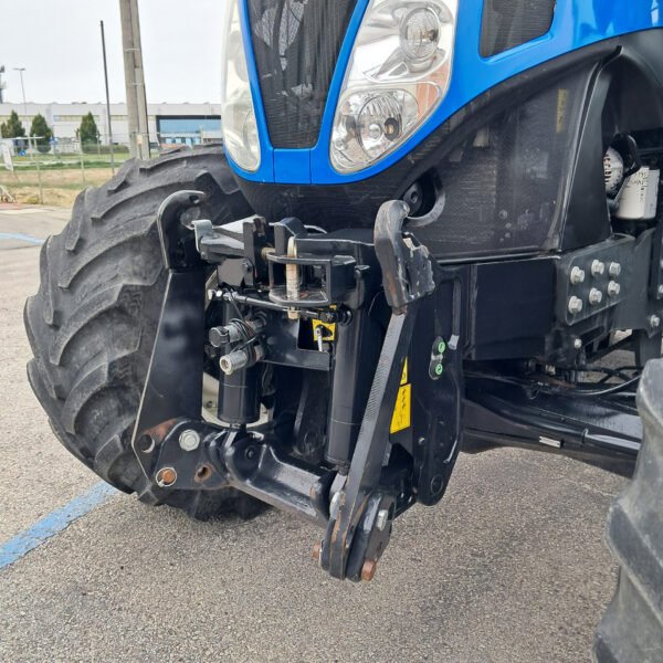 New Holland T7.270 Tractor – 270HP High-Performance Agricultural Tractor 2018 New Holland T7.270 Tractor – 270HP High-Performance Agricultural Tractor 2018