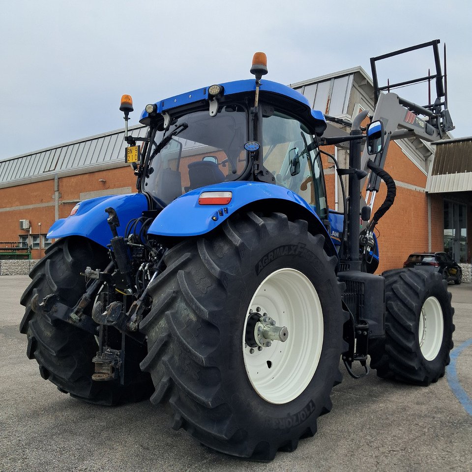 New Holland T7.270 Tractor – 270HP High-Performance Agricultural Tractor 2018