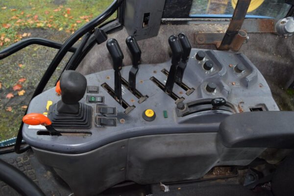 New Holland 8670 TA Tractor – 170HP Agricultural Farm Tractor 1995