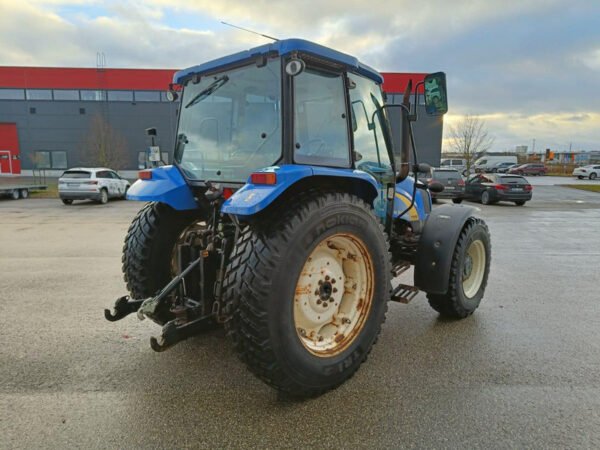 New Holland T5050 Farm Tractor – 95HP Utility Agricultural Tractor 2011