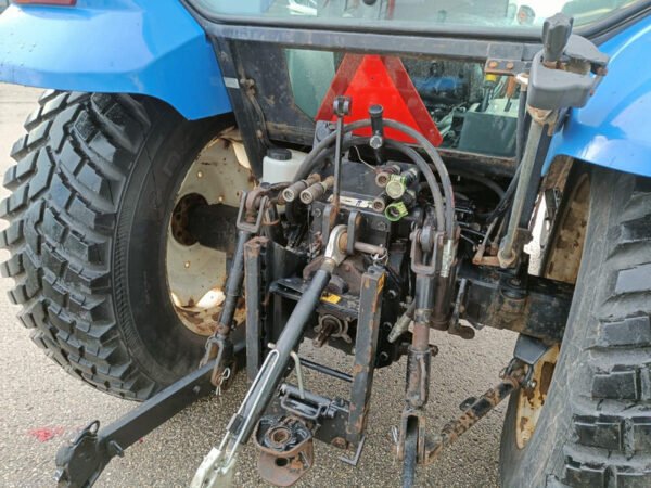 New Holland T5050 Farm Tractor – 95HP Utility Agricultural Tractor 2011