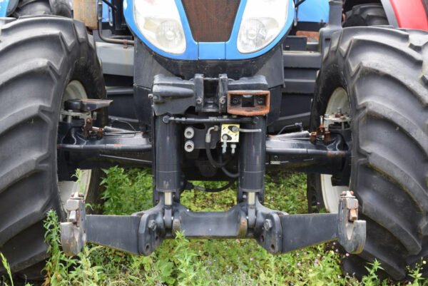 New Holland T7040 Farm Tractor – 180 HP 4WD Agricultural Tractor 2009