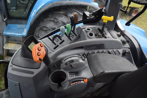 New Holland T7040 Farm Tractor – 180 HP 4WD Agricultural Tractor 2009