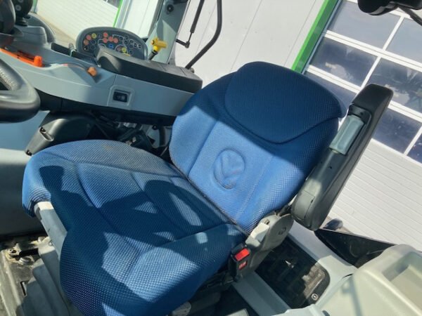 New Holland T6.155 Auto Command Farm Tractor – 155 HP CVT Agricultural Tractor 2018