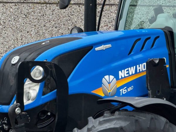 2018 New Holland T6.180 Auto Command Tractor – Front Linkage, GPS Ready