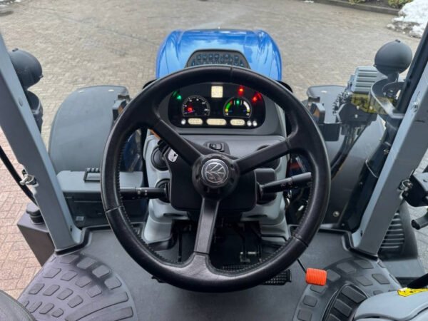 2018 New Holland T6.180 Auto Command Tractor – Front Linkage, GPS Ready