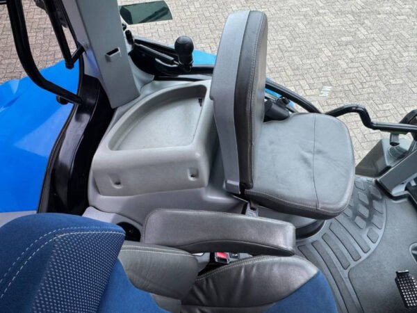 2018 New Holland T6.180 Auto Command Tractor – Front Linkage, GPS Ready