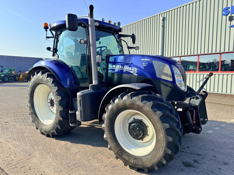 New Holland T7.200 Auto Command Tractor – 200 HP Precision Farming Tractor 2015