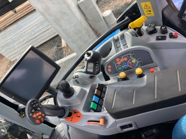 New Holland T7.200 AutoCommand Farm Tractor – 200HP Agricultural Tractor 2015