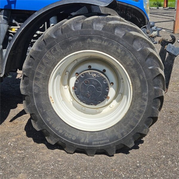 New Holland T7.235 Power Command Tractor – 185HP 4WD Farm Tractor 2012