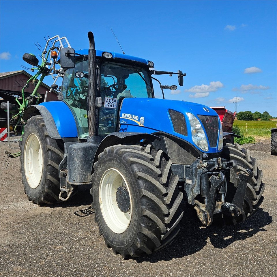 New Holland T7.235 Power Command Tractor – 185HP 4WD Farm Tractor 2012