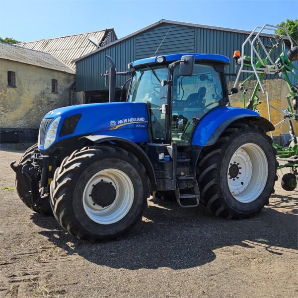New Holland T7.235 Power Command Tractor – 185HP 4WD Farm Tractor 2012