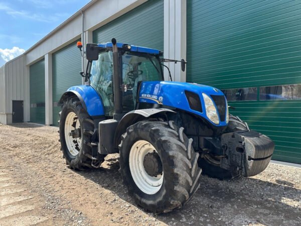 New Holland T7.235 Power Command Tractor – 235HP 4WD Farm Tractor 2014
