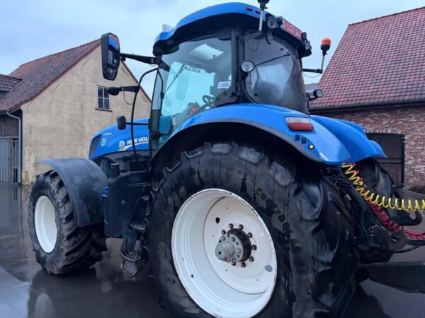 New Holland T7.235 Farm Tractor – 185 HP 4WD Agricultural Tractor 2016