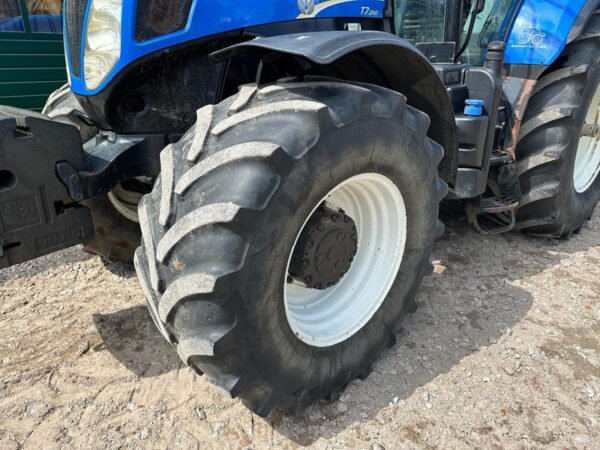 New Holland T7.250 Power Command Tractor – 250 HP Agricultural Tractor 2014