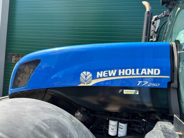 New Holland T7.250 Power Command Tractor – 250 HP Agricultural Tractor 2014