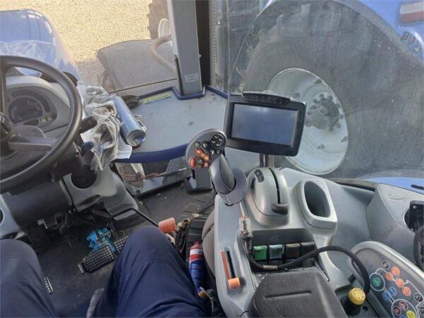 New Holland T7.260 PC SWII Tractor – 260HP Precision Farming Tractor 2012