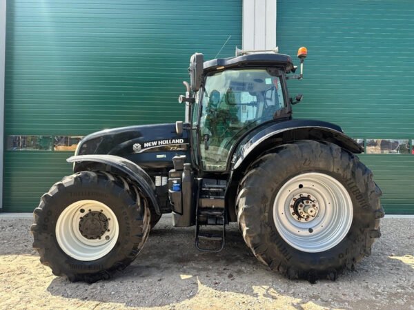 New Holland T7.260 Power Command Tractor – 260 HP Agricultural Tractor 2014