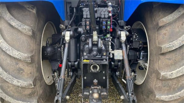 New Holland T7.270 Auto Command Tractor – 270HP CVT Agricultural Farm Tractor 2020