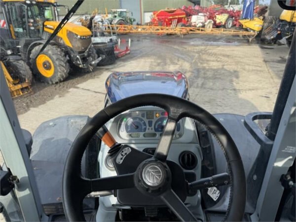 New Holland T7.315 Blue Power Auto Command Tractor – 313 HP Premium Agricultural Tractor 2016 New Holland T7.315 Blue Power Auto Command Tractor – 313 HP Premium Agricultural Tractor 2016