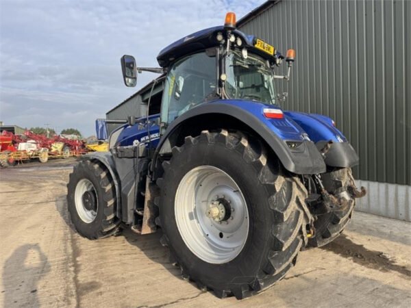New Holland T7.315 Blue Power Auto Command Tractor – 313 HP Premium Agricultural Tractor 2016 New Holland T7.315 Blue Power Auto Command Tractor – 313 HP Premium Agricultural Tractor 2016