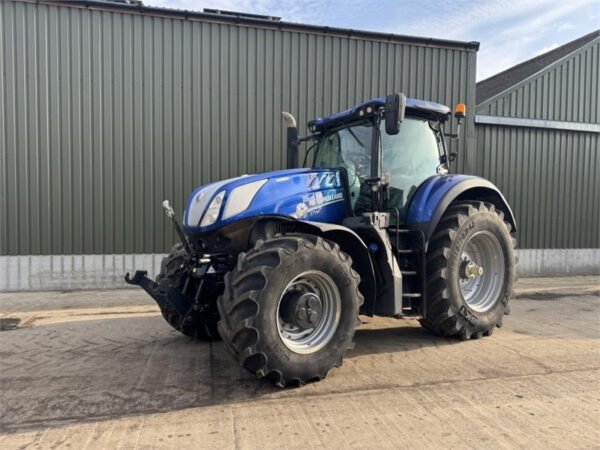 New Holland T7.315 Blue Power Auto Command Tractor – 313 HP Premium Agricultural Tractor 2016 New Holland T7.315 Blue Power Auto Command Tractor – 313 HP Premium Agricultural Tractor 2016