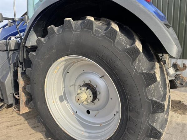 New Holland T7.315 Blue Power Auto Command Tractor – 313 HP Premium Agricultural Tractor 2016 New Holland T7.315 Blue Power Auto Command Tractor – 313 HP Premium Agricultural Tractor 2016