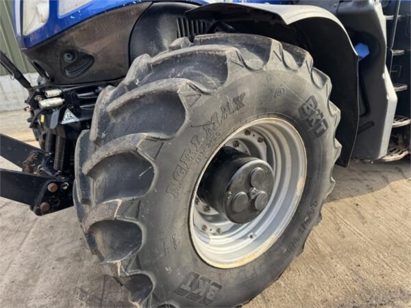 New Holland T7.315 Blue Power Auto Command Tractor – 313 HP Premium Agricultural Tractor 2016 New Holland T7.315 Blue Power Auto Command Tractor – 313 HP Premium Agricultural Tractor 2016