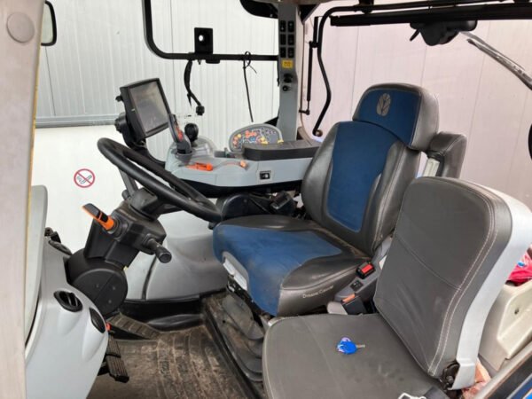 New Holland T7.315 Tractor – 313HP High-Performance Agricultural Farm Tractor 2017 New Holland T7.315 Tractor – 313HP High-Performance Agricultural Farm Tractor 2017