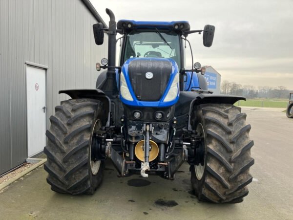 New Holland T7.315 Tractor – 313HP High-Performance Agricultural Farm Tractor 2017 New Holland T7.315 Tractor – 313HP High-Performance Agricultural Farm Tractor 2017