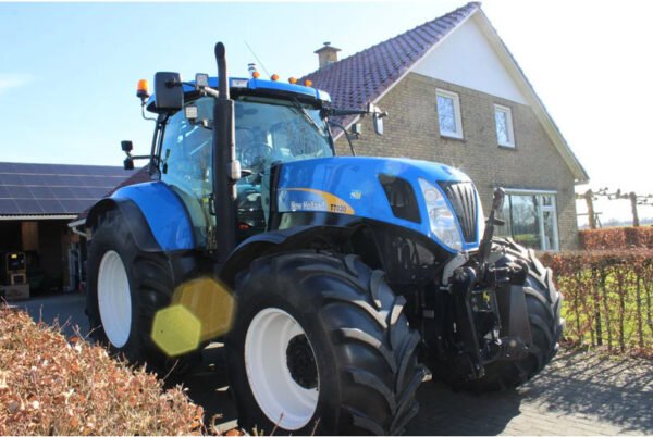 New Holland T7030 Farm Tractor – 156 HP 4WD Agricultural Tractor 2008 New Holland T7030 Farm Tractor – 156 HP 4WD Agricultural Tractor 2008