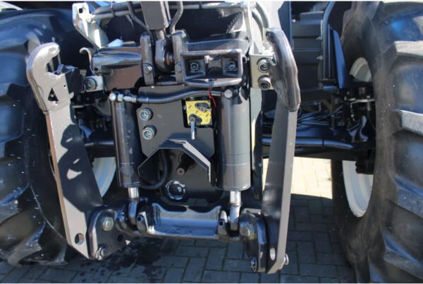 New Holland T7030 Farm Tractor – 156 HP 4WD Agricultural Tractor 2008 New Holland T7030 Farm Tractor – 156 HP 4WD Agricultural Tractor 2008