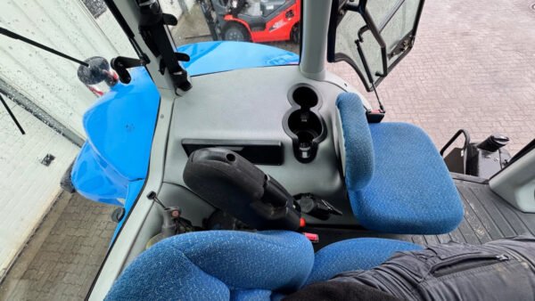 New Holland T8.360 Auto Command Tractor – 360 HP 4WD Agricultural Tractor 2014