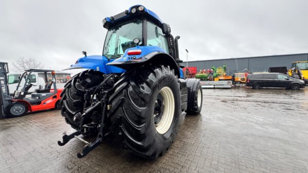 New Holland T8.360 Auto Command Tractor – 360 HP 4WD Agricultural Tractor 2014