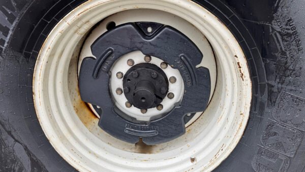 New Holland T8.360 Auto Command Tractor – 360 HP 4WD Agricultural Tractor 2014