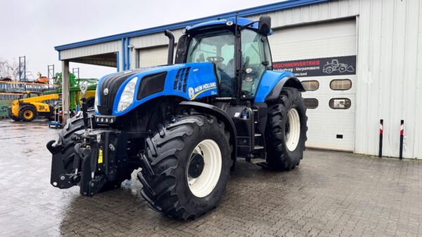 New Holland T8.360 Auto Command Tractor – 360 HP 4WD Agricultural Tractor 2014