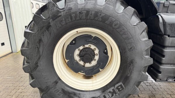 New Holland T8.360 Auto Command Tractor – 360 HP 4WD Agricultural Tractor 2014