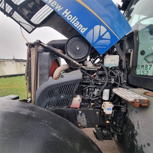 New Holland T8050 Class 5 Tractor – 320HP Heavy-Duty 4WD Agricultural Tractor 2010
