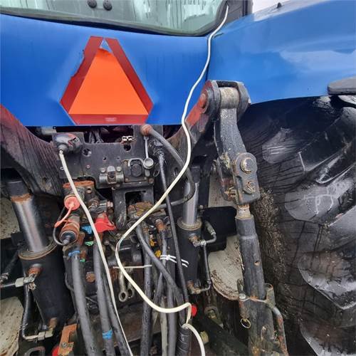 New Holland T8050 Class 5 Tractor – 320HP Heavy-Duty 4WD Agricultural Tractor 2010