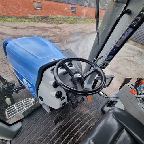 New Holland T8050 Class 5 Tractor – 320HP Heavy-Duty 4WD Agricultural Tractor 2010