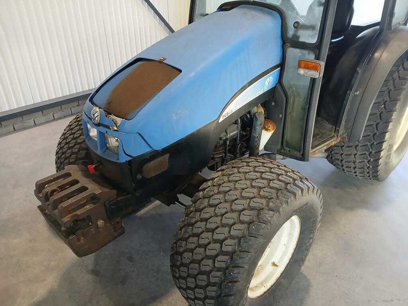 New Holland TCE 45 Farm Tractor – 45HP Compact Utility Agricultural Tractor 2002