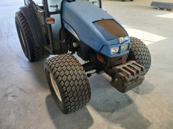 New Holland TCE 45 Farm Tractor – 45HP Compact Utility Agricultural Tractor 2002