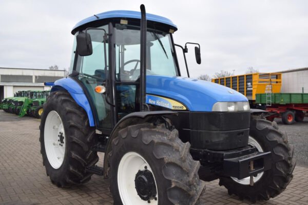 New Holland TD5040 Farm Tractor – 88HP Utility Agricultural Tractor 2008 New Holland TD5040 Farm Tractor – 88HP Utility Agricultural Tractor 2008